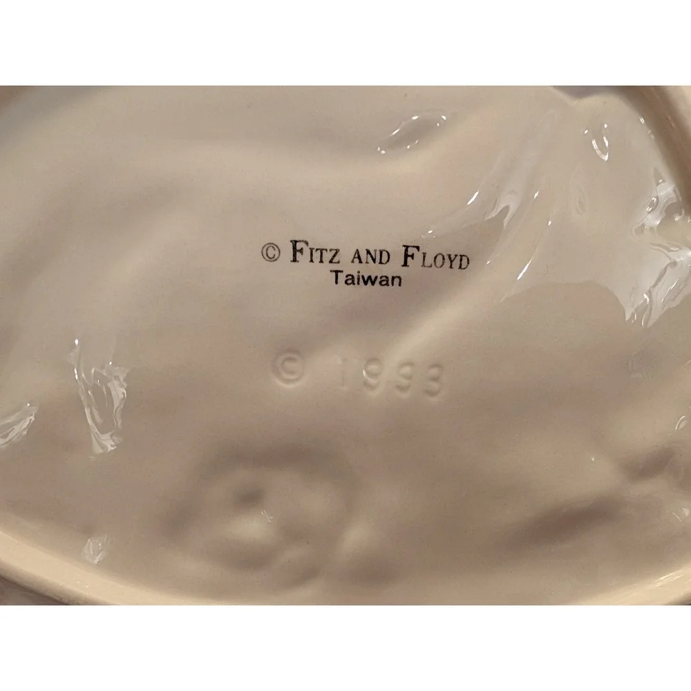Vintage Fitz and Floyd Flora Sitting Bunny Canape Plate 1993/Easter/Spring